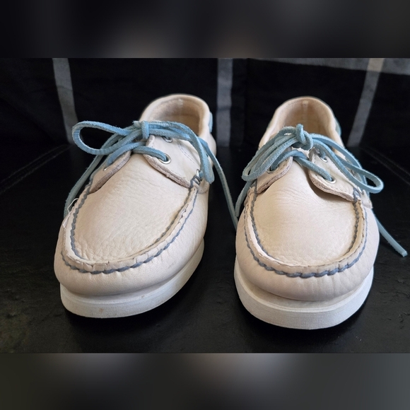 Timberland Art. Classic Boat Leather Unlined Boat Shoe Cream Blue EUC 6.5 - Picture 4 of 9